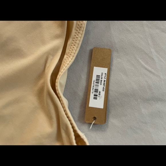 FITS EVERYBODY HIGH NECK BODYSUIT - Picture 3 of 4